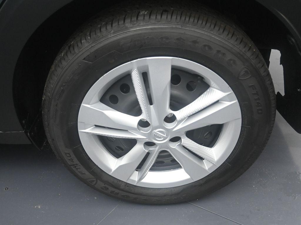 new 2025 Nissan Kicks car, priced at $23,347