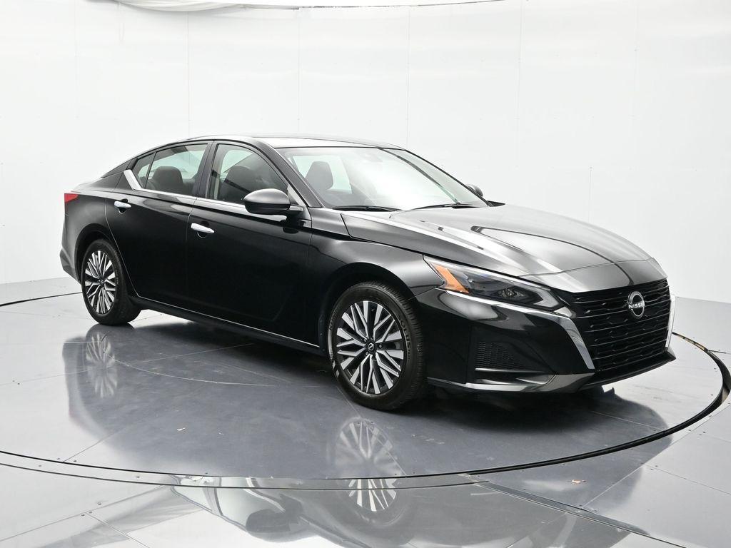 used 2024 Nissan Altima car, priced at $21,995