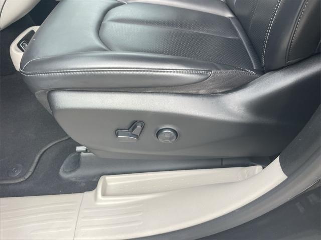 used 2023 Chrysler Pacifica car, priced at $23,995
