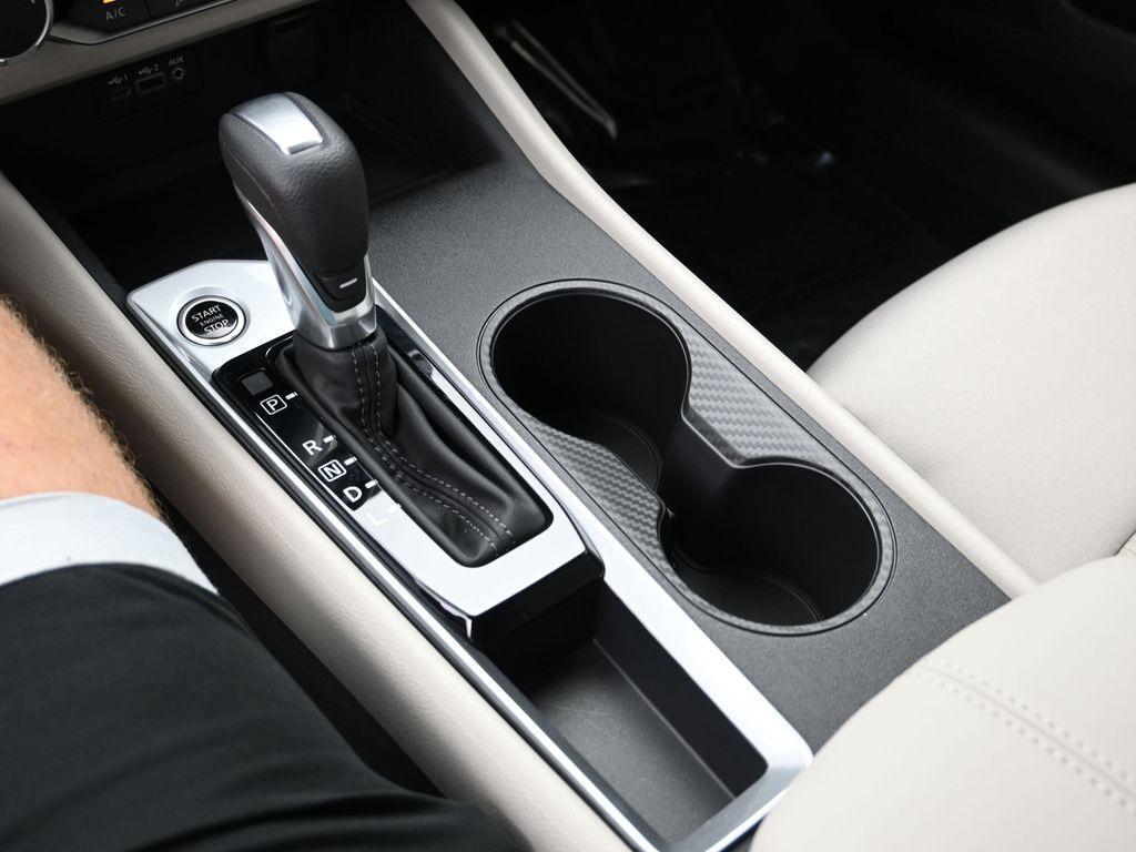 new 2025 Nissan Altima car, priced at $27,580