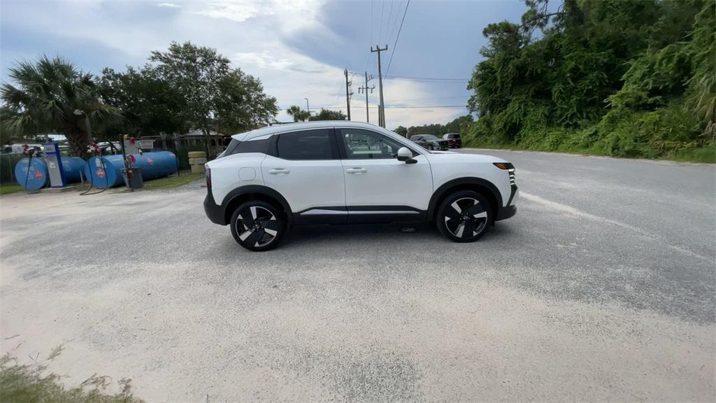 new 2025 Nissan Kicks car, priced at $27,816