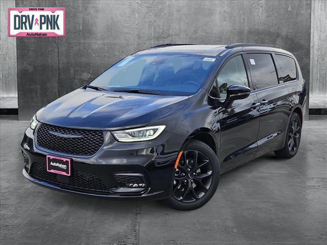 new 2025 Chrysler Pacifica car, priced at $51,791