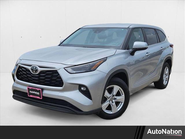 used 2024 Toyota Highlander car, priced at $35,993