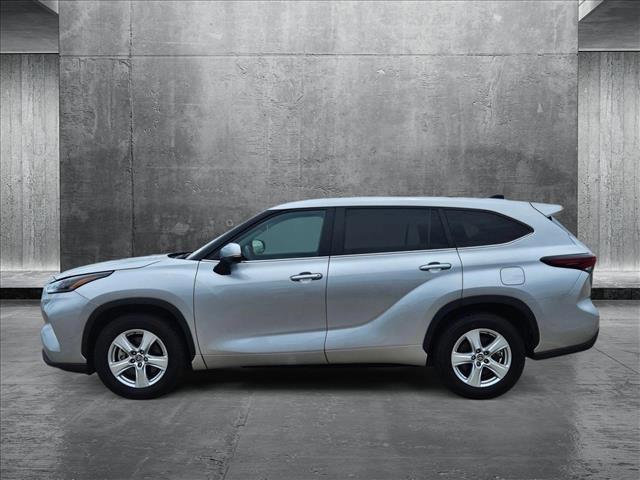used 2024 Toyota Highlander car, priced at $35,993