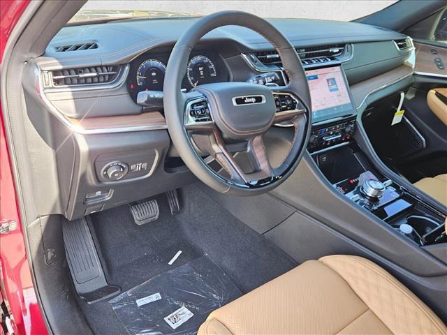 new 2025 Jeep Grand Cherokee car, priced at $55,993