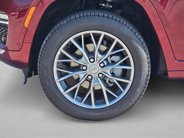 new 2025 Jeep Grand Cherokee car, priced at $55,993