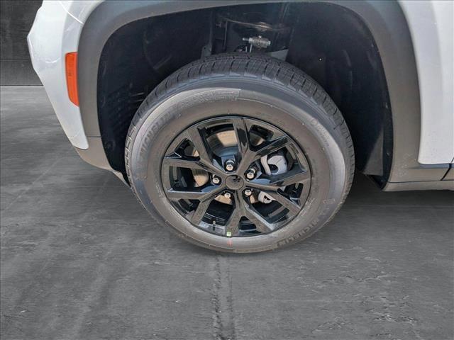 new 2025 Jeep Grand Cherokee car, priced at $36,890