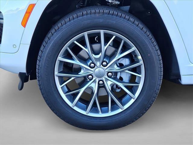 new 2025 Jeep Grand Cherokee car, priced at $57,241
