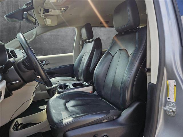 used 2021 Chrysler Pacifica Hybrid car, priced at $22,991