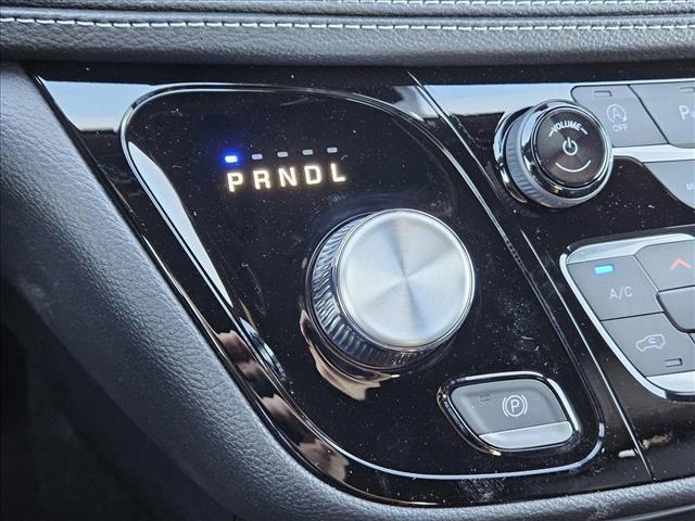 new 2025 Chrysler Pacifica car, priced at $34,991