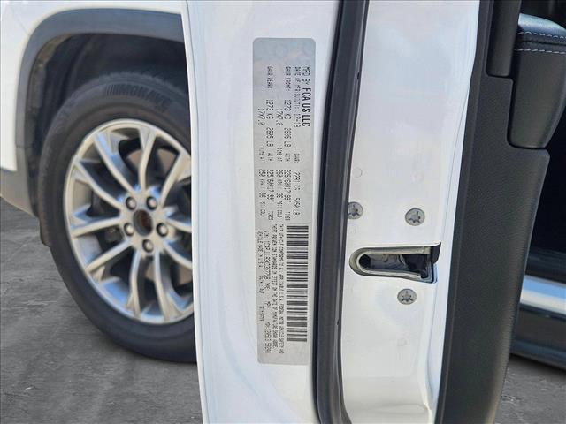 used 2019 Jeep Cherokee car, priced at $16,491
