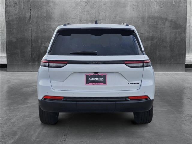 new 2025 Jeep Grand Cherokee car, priced at $43,256