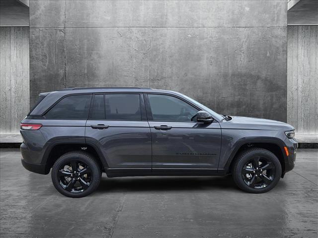 new 2025 Jeep Grand Cherokee car, priced at $43,491