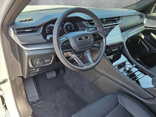 new 2025 Jeep Grand Cherokee car, priced at $50,490