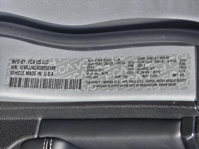 new 2025 Jeep Grand Cherokee L car, priced at $32,777