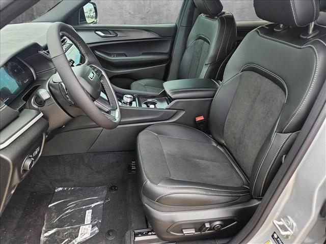 new 2025 Jeep Grand Cherokee L car, priced at $40,076