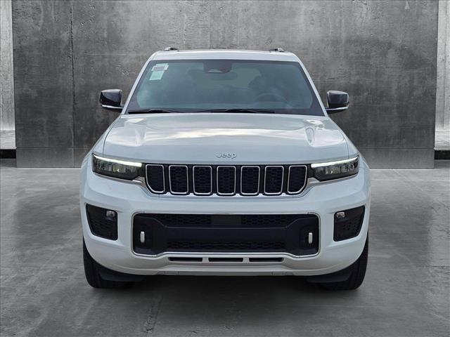 new 2025 Jeep Grand Cherokee car, priced at $47,999