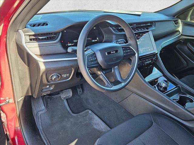 used 2025 Jeep Grand Cherokee car, priced at $31,995