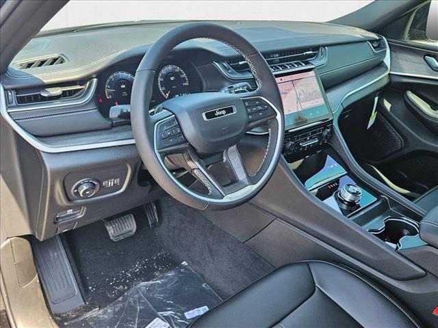new 2025 Jeep Grand Cherokee car, priced at $39,341