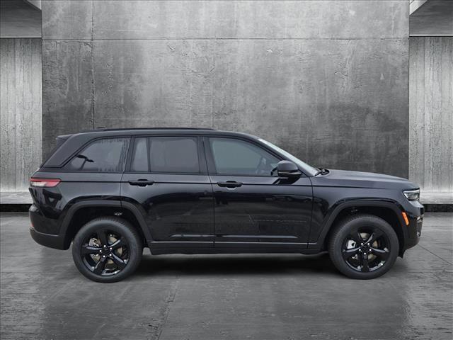 new 2025 Jeep Grand Cherokee car, priced at $41,792