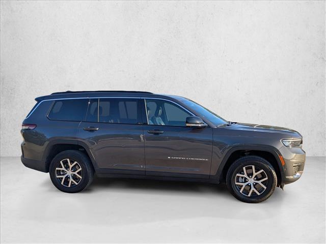 used 2024 Jeep Grand Cherokee L car, priced at $33,491