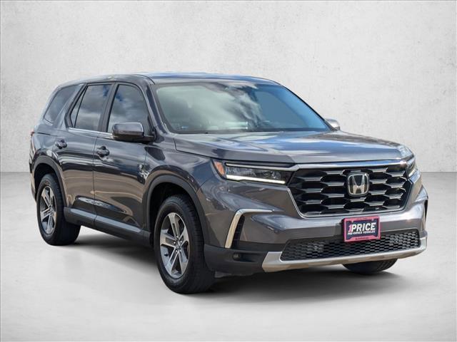 used 2023 Honda Pilot car, priced at $31,591