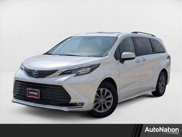 used 2023 Toyota Sienna car, priced at $37,295