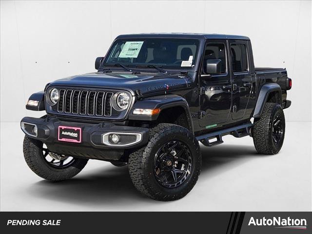 new 2025 Jeep Gladiator car, priced at $43,232