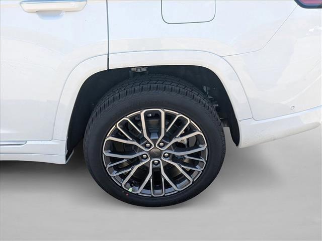 new 2025 Jeep Grand Cherokee L car, priced at $60,499