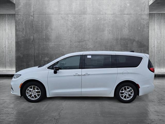 new 2025 Chrysler Pacifica car, priced at $46,603