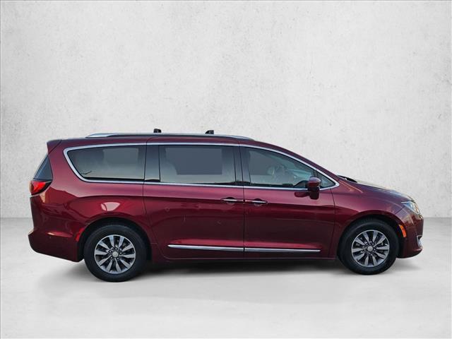used 2020 Chrysler Pacifica car, priced at $13,724