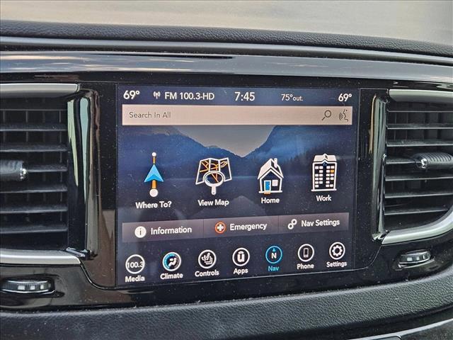 used 2020 Chrysler Pacifica car, priced at $13,724