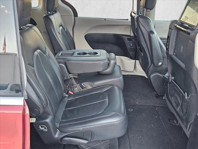 used 2020 Chrysler Pacifica car, priced at $13,724