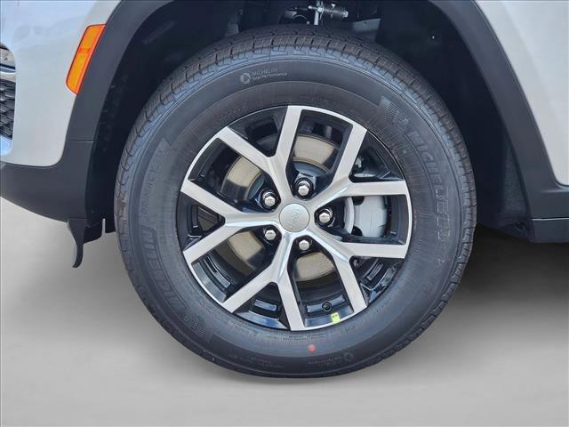 new 2025 Jeep Grand Cherokee L car, priced at $46,346