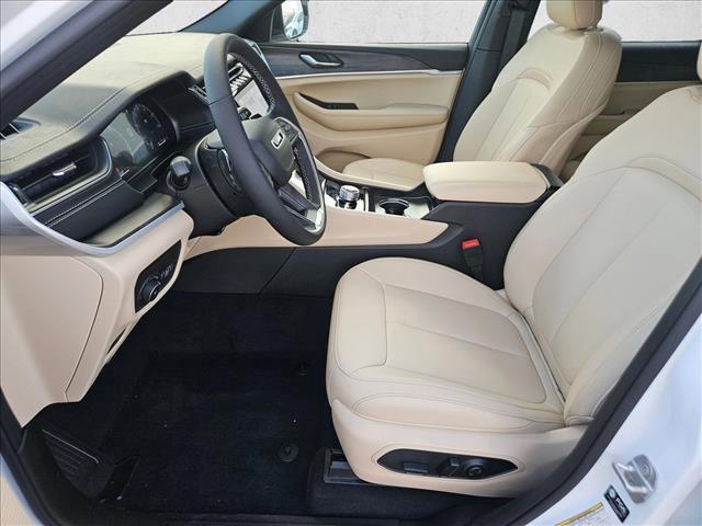 new 2025 Jeep Grand Cherokee L car, priced at $45,237