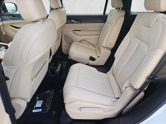 new 2025 Jeep Grand Cherokee L car, priced at $45,237