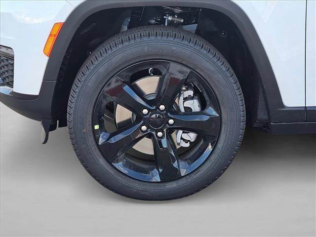 new 2025 Jeep Grand Cherokee L car, priced at $45,237