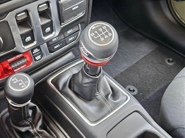 new 2025 Jeep Wrangler car, priced at $46,189