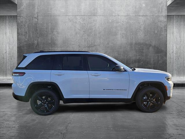 new 2025 Jeep Grand Cherokee car, priced at $39,993