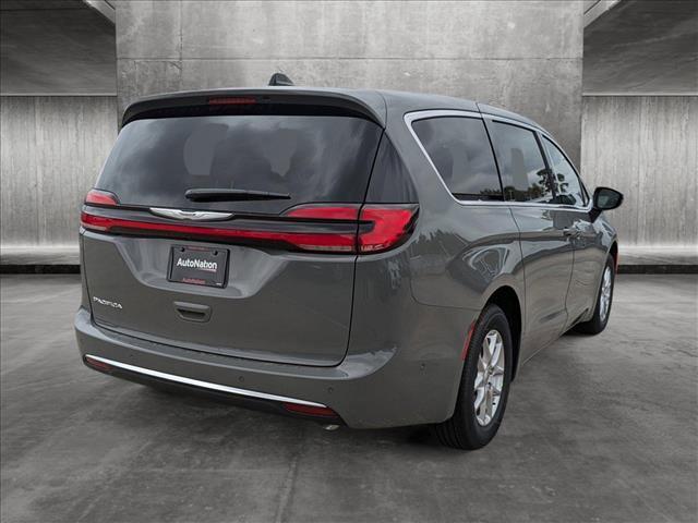 new 2025 Chrysler Pacifica car, priced at $43,920