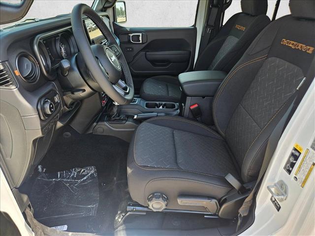 new 2025 Jeep Gladiator car, priced at $47,199