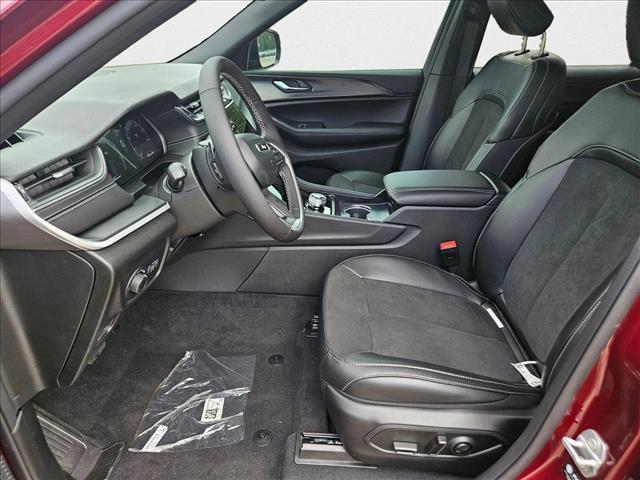 new 2025 Jeep Grand Cherokee L car, priced at $39,201