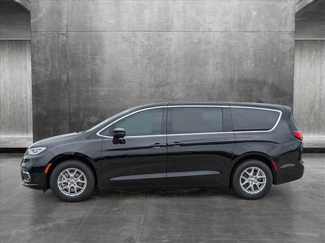 new 2025 Chrysler Pacifica car, priced at $43,425