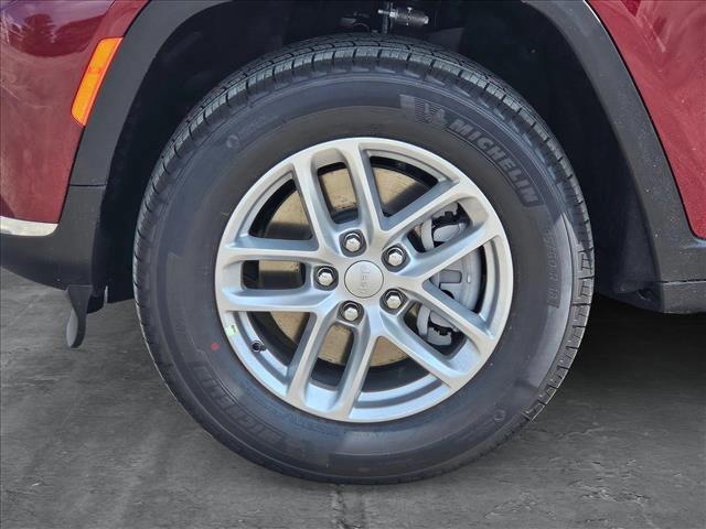 new 2025 Jeep Grand Cherokee L car, priced at $37,991