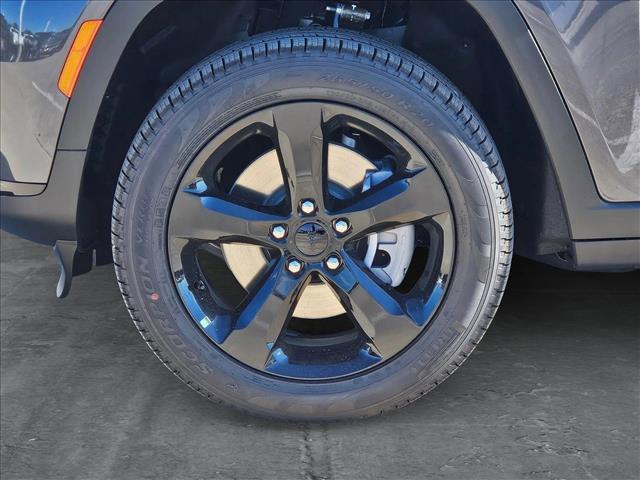 new 2025 Jeep Grand Cherokee L car, priced at $44,999