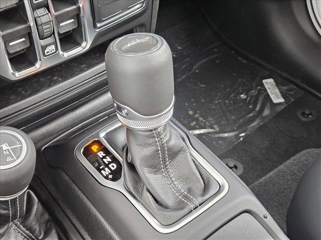new 2025 Jeep Gladiator car, priced at $39,049