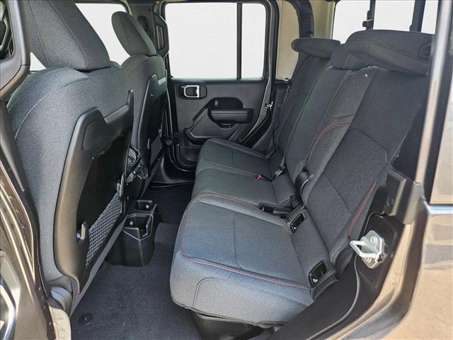 new 2025 Jeep Gladiator car, priced at $45,291