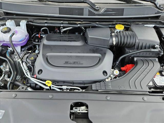 new 2025 Chrysler Pacifica car, priced at $47,541