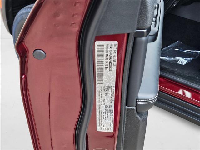 new 2025 Jeep Grand Cherokee car, priced at $37,741