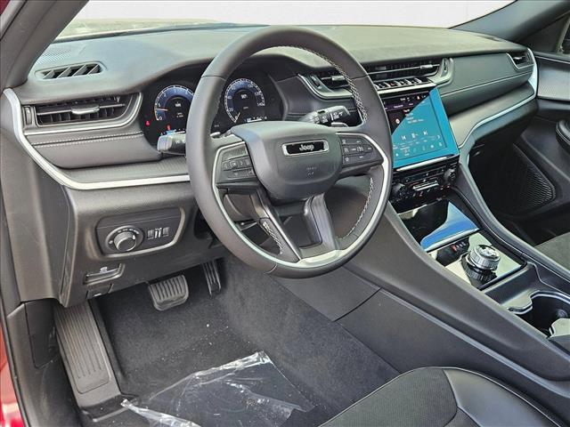 new 2025 Jeep Grand Cherokee car, priced at $37,741